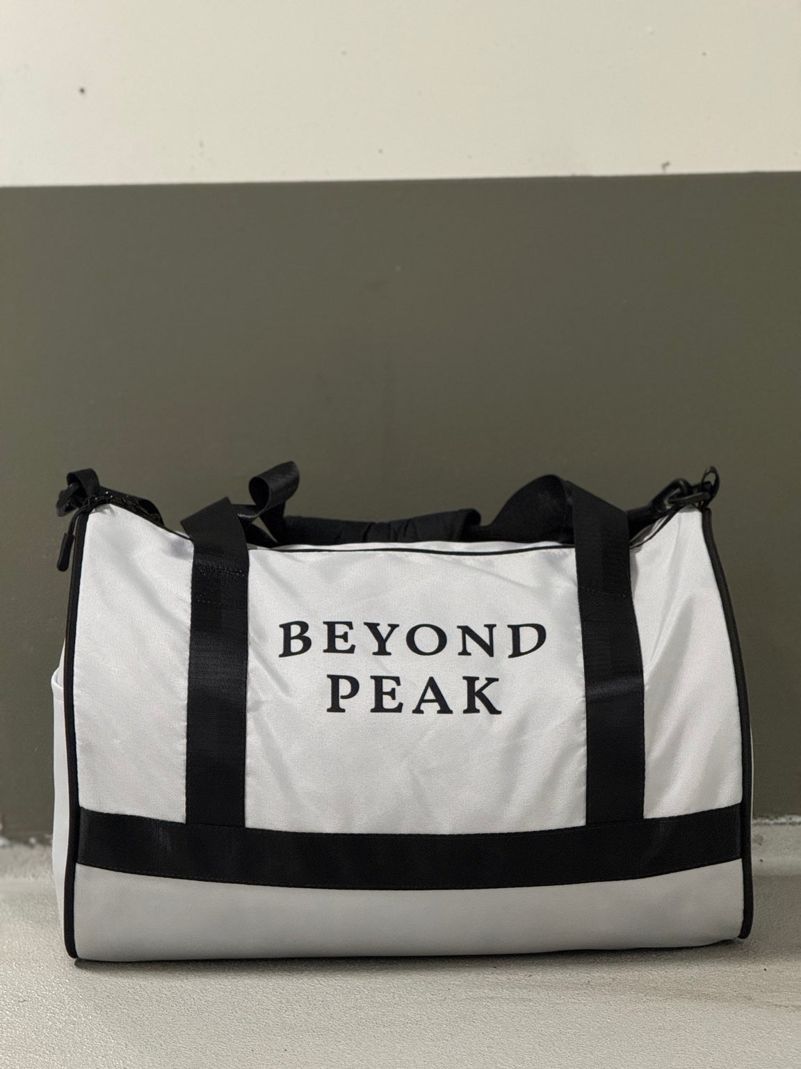 BEYOND PEAK Signature Bag